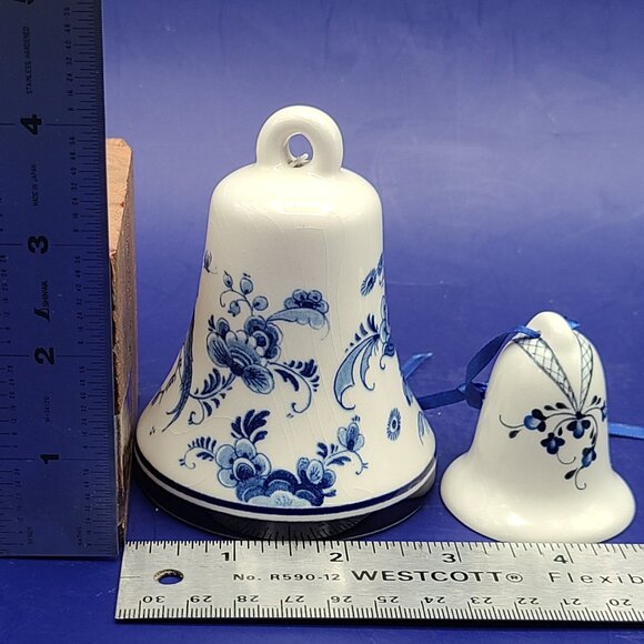 Two Blue White Porcelain Bells Delft Bird Floral 4" and Unknown Signed Floral 2" - Picture 13 of 13